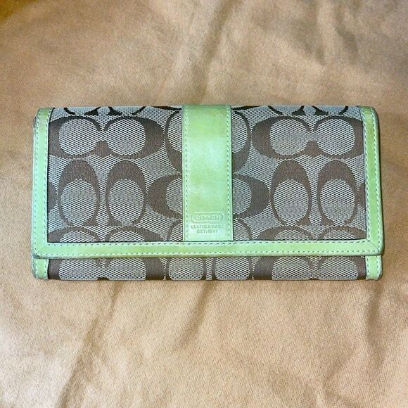 Coach Monogram And Green “lemongrass “ Leather - Picture 1 of 8